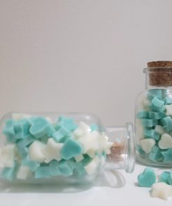 Frosted Eucalyptus Wax Melt Jar with refreshing eucalyptus, pine, and citrus fragrance